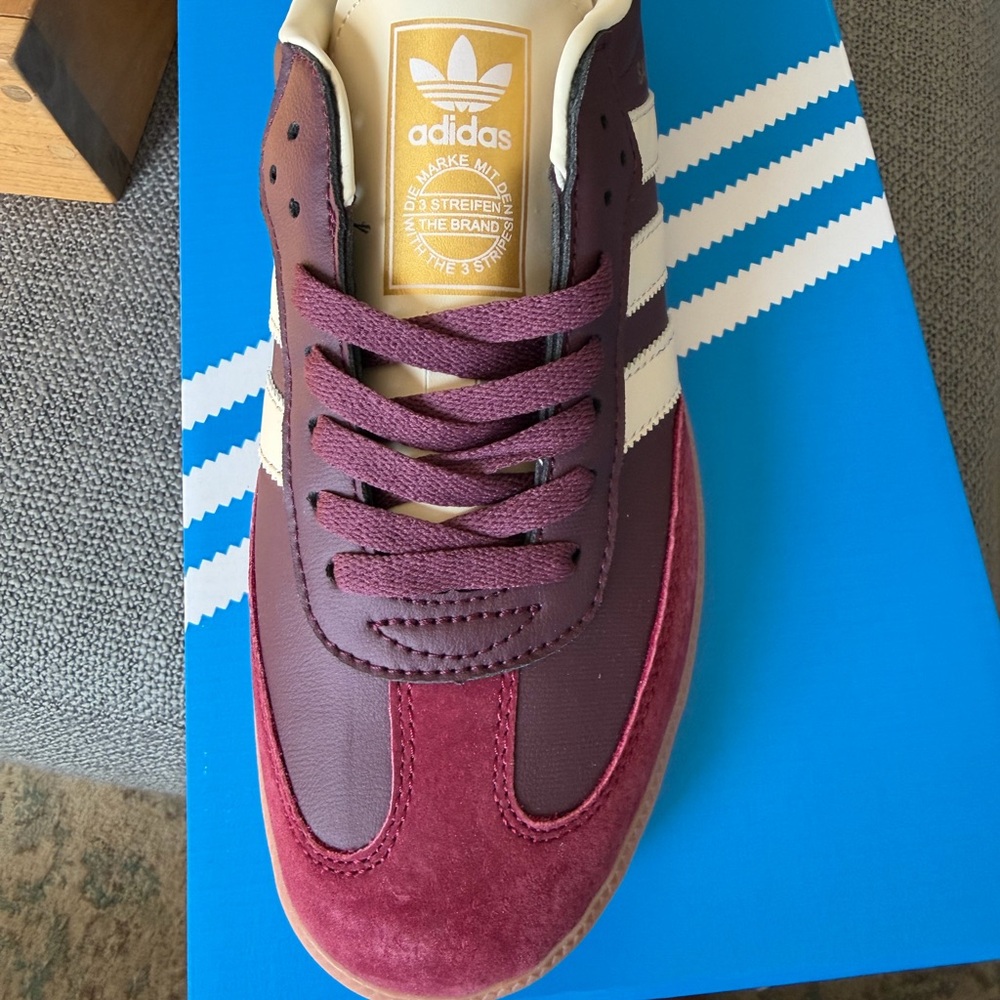 Addidas Burgundy OG Sambas